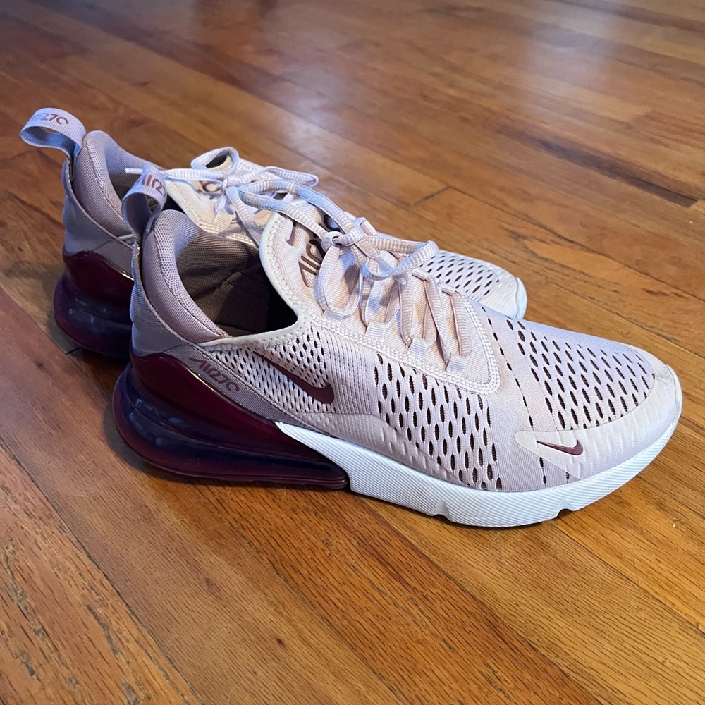 VEUC Nike Air Max 270 Women’s 10 Pink/Maroon